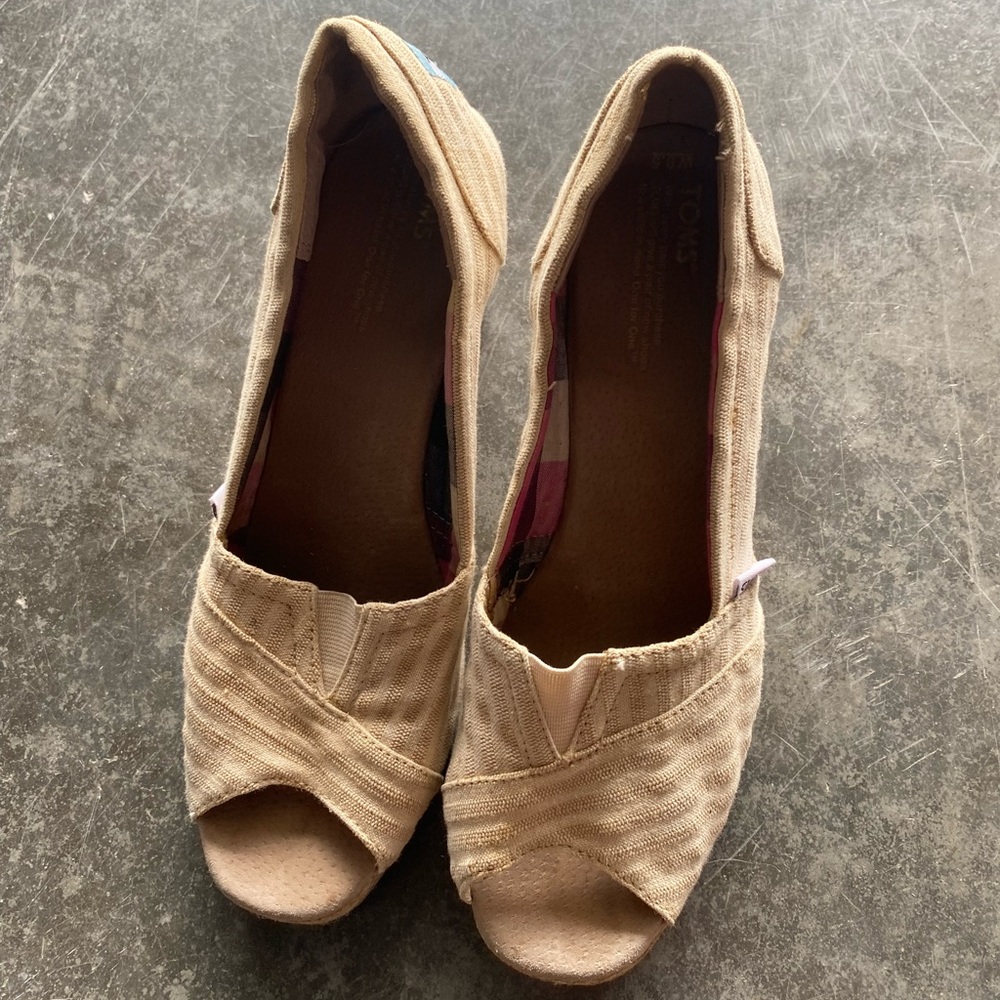 Toms Wedges